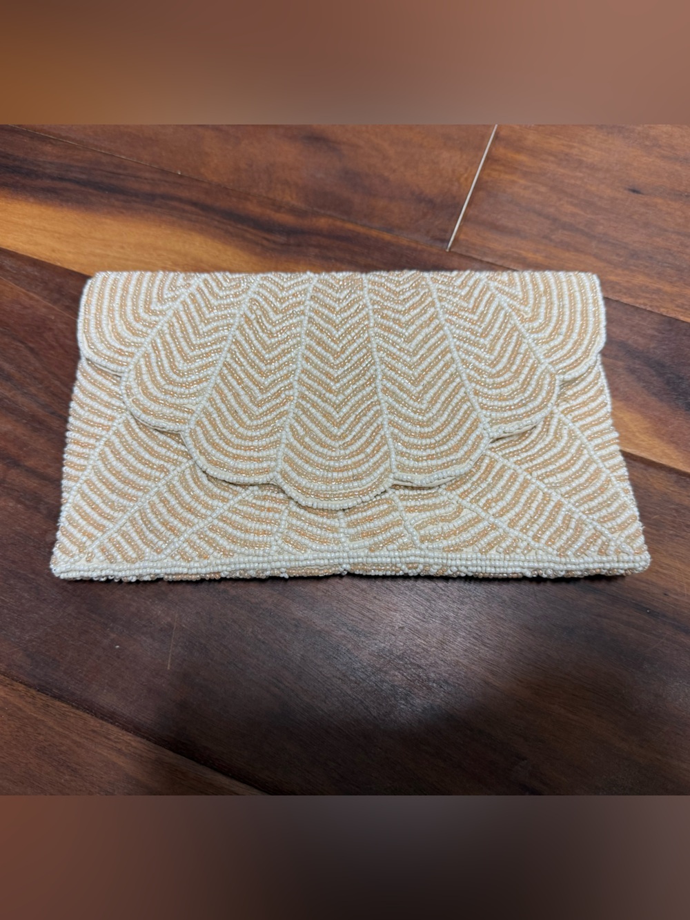 Antik Kraft Beaded Ivory and Cream Evening Clutch